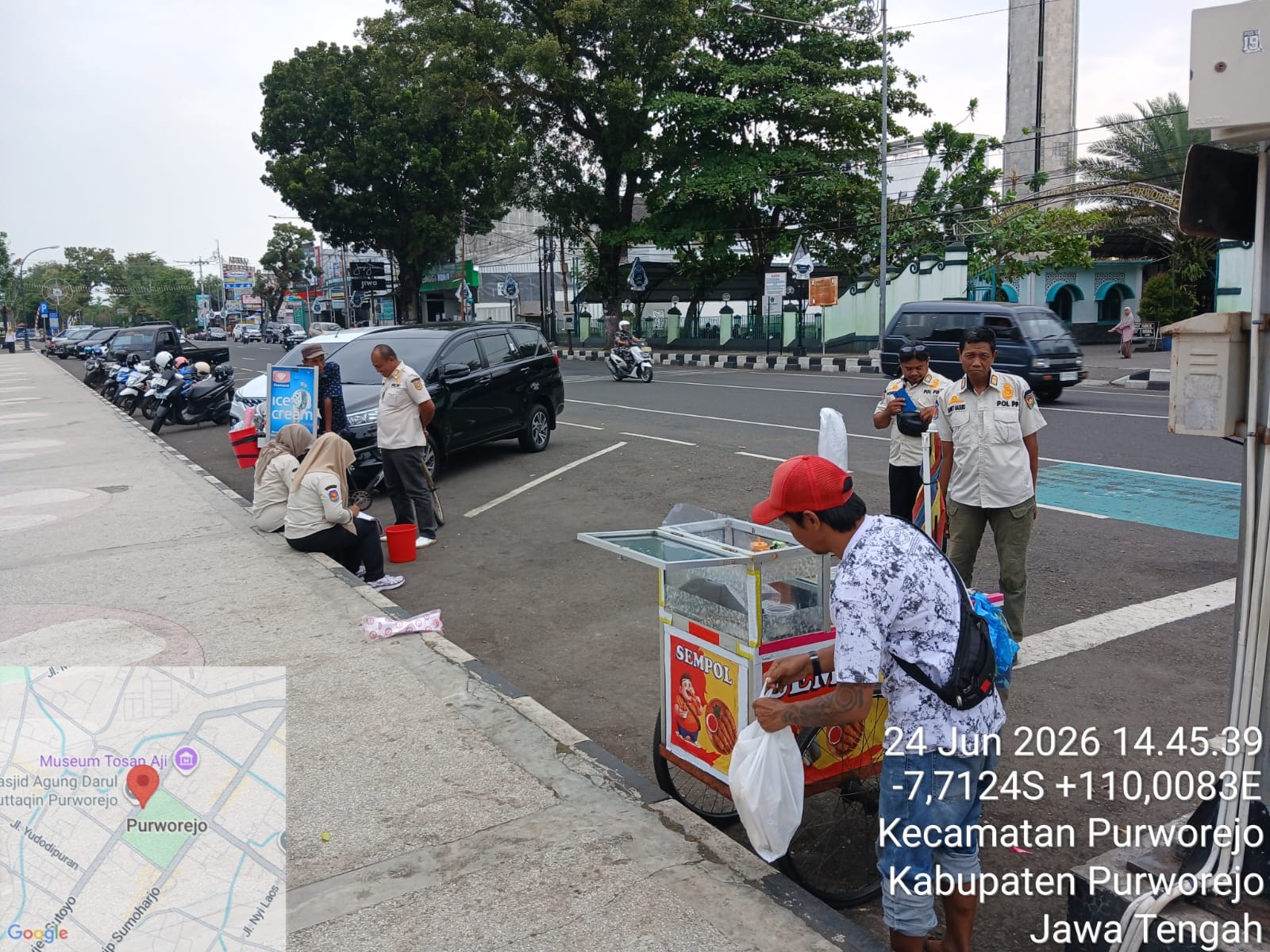 PENINDAKAN PKL DI KAWASAN ALUN-ALUN PURWOREJO KEMBALI DI LAKSANAKAN